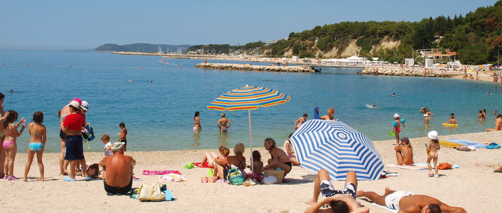 Strand Znjan  Split Split  Dalmatien  Kroatien  Fotos  Karten und